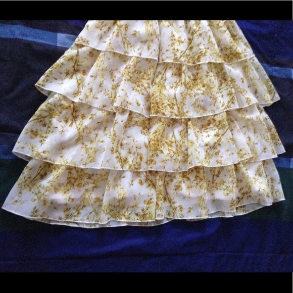 Women's Dress - Picture 5 of 8